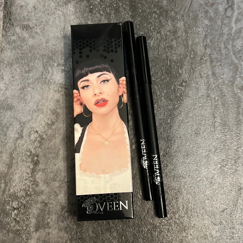 Qveen Studio Partners in Crime Lip Liner Duo - SOS and Spray Tan - Picture 1 of 3